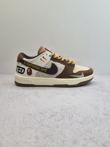 کفش مردانه مدل نایک ترویس bathing ape