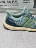 کفش کتانی آدیداس مدل ultra boost (اورجینال کارکرده)