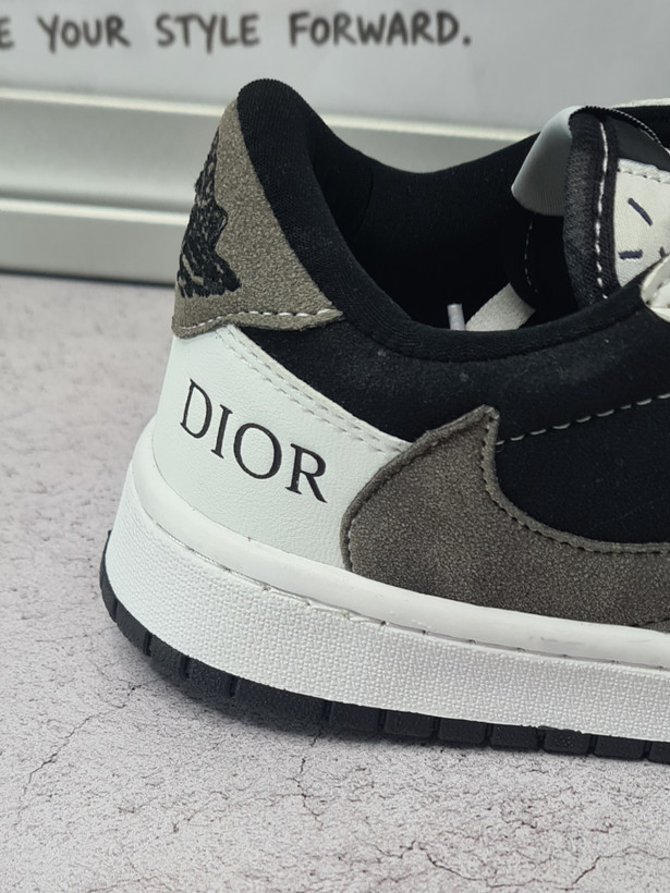 کفش کتانی مردانه نایک مدل air jordan1 dior