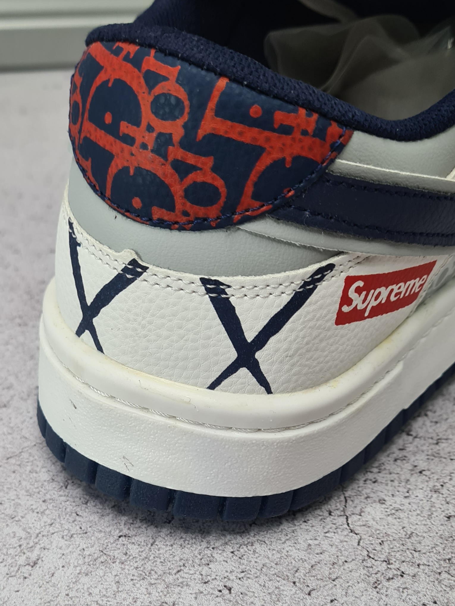 کفش کتانی مردانه نایک مدل air jordan1 dior supreme
