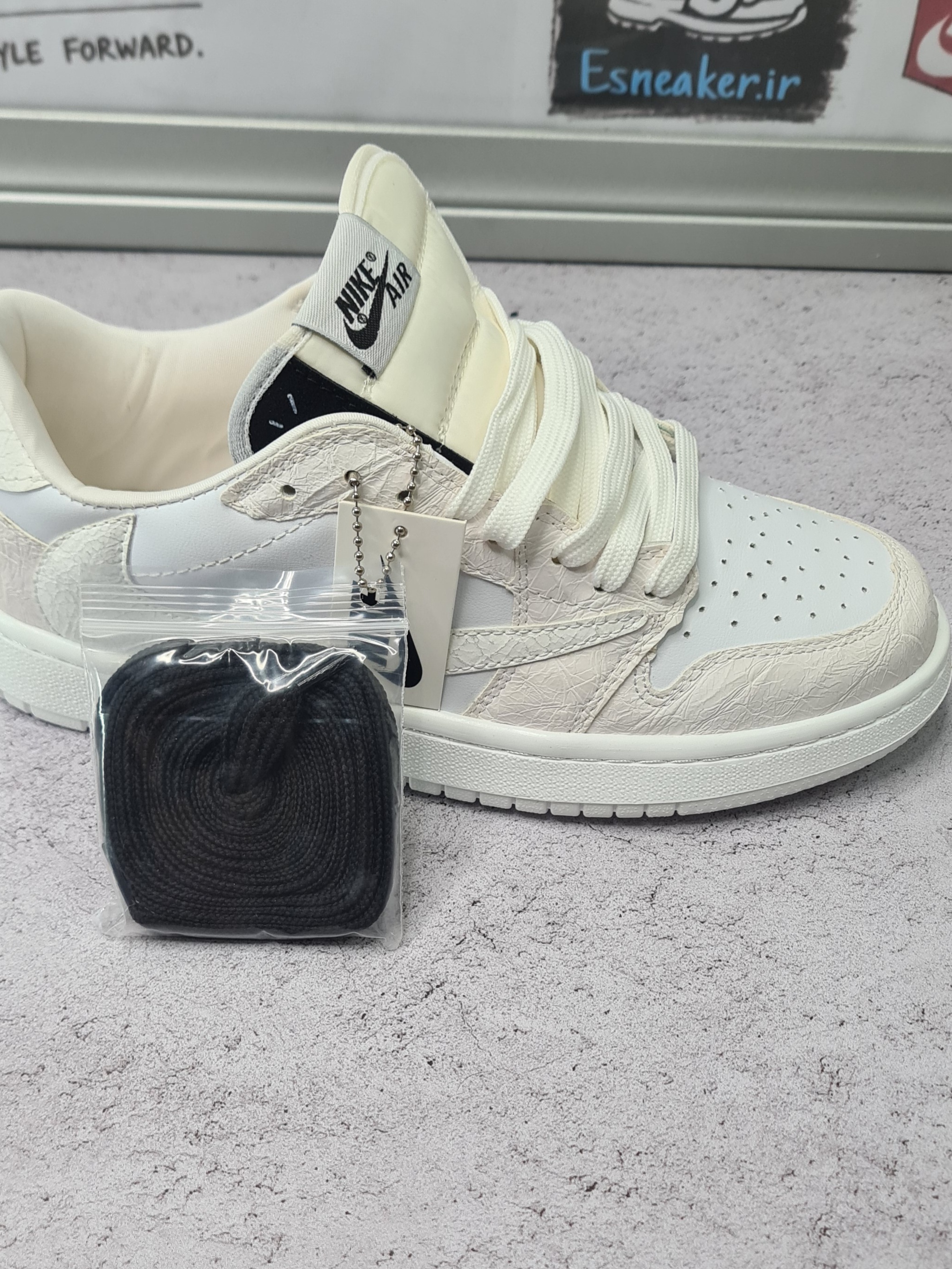 کفش کتانی مردانه نایک مدل travis scott